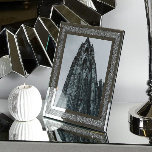 Diamond Glitz Silver Mirrored Photo Frame (8x10”)