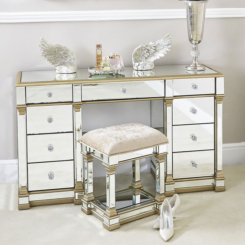 Featured image of post Mirrored Vanity Table With Drawers : Shop for bedroom vanity table drawers online at target.
