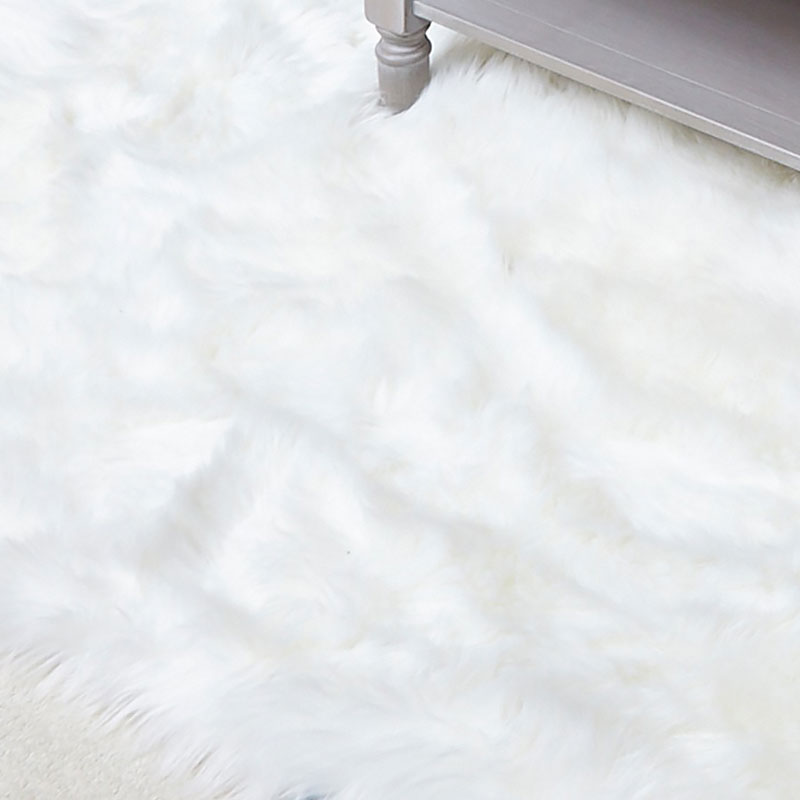 White Faux Fur Rug (160×230) | Picture Perfect Home