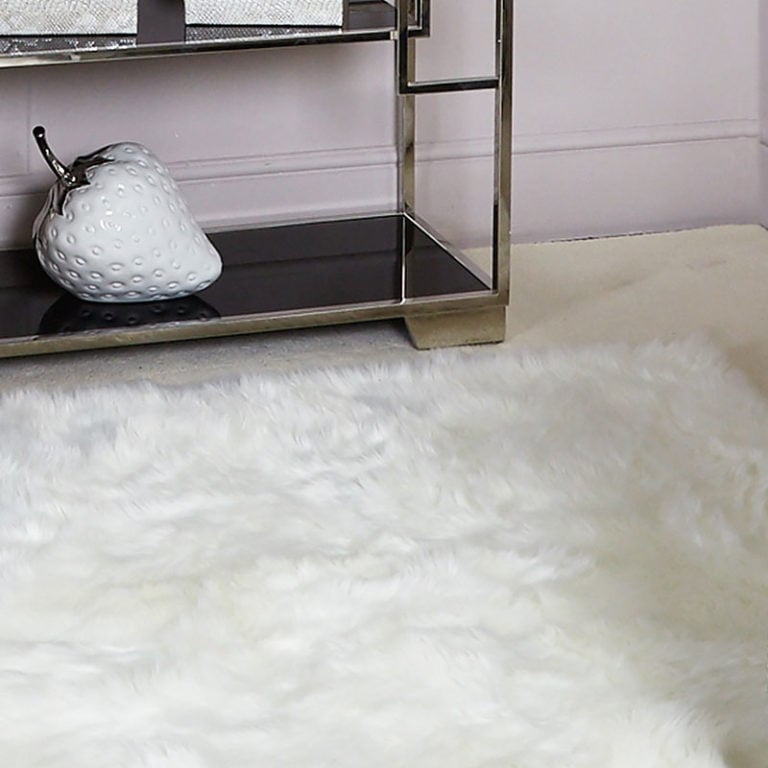 White Faux Fur Rug (160×230) Picture Perfect Home