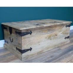 Boho Rustic Solid Mango Wood Large Trunk Coffee Table With Hidden Storage 116cm