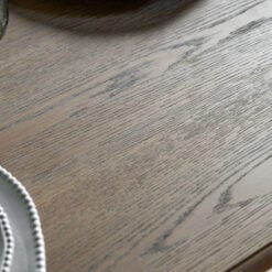 Rustic Country Cottage Light Oak Wood Extending 8 Seater Dining Table With Hand Carved Bobbin Detail Legs 200-250cm