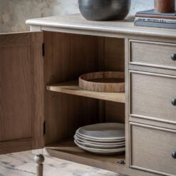 Rustic Country Cottage Light Oak Wood Large 2 Door 3 Drawer Sideboard With Hand Carved Bobbin Detail Legs 165cm