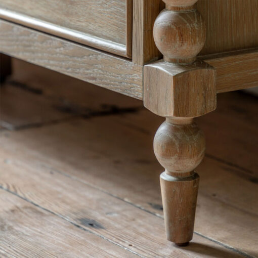 Rustic Country Cottage Light Oak Wood Large 7 Drawer Chest Of Drawers With Hand Carved Bobbin Detail Legs 140cm