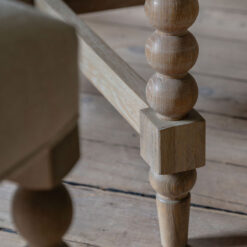 Rustic Country Cottage Light Oak Wood Round Extending 6 Seater Dining Table With Hand Carved Bobbin Detail Legs 120-160cm